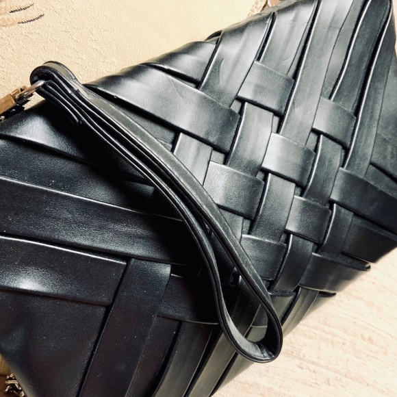 Stunning CLUTCH / SHOULDER BAGS ❤️NWT TWO HANDBAGS BLACK & MUSTARD CHAIN STRAP - Picture 9 of 15